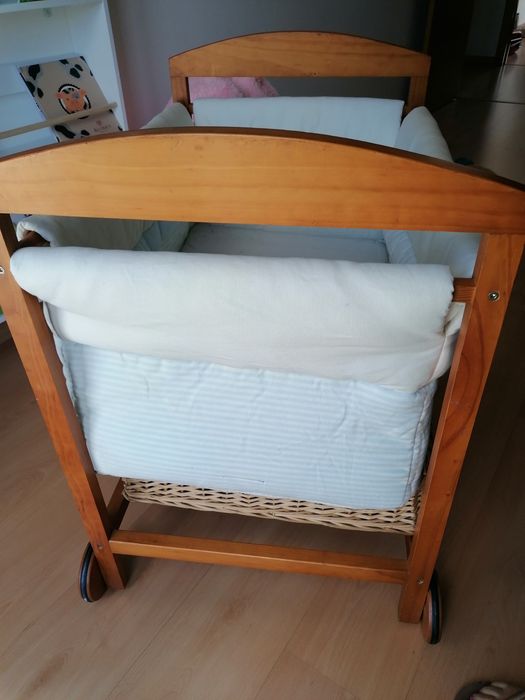 Berço Revisetto usado