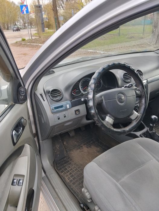 Шевроле лачетті    .