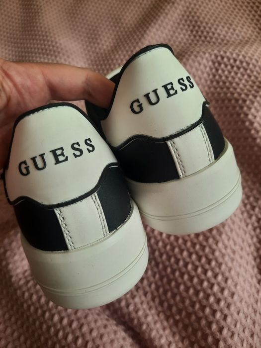 Guess sneakersy oryginalne NOWE