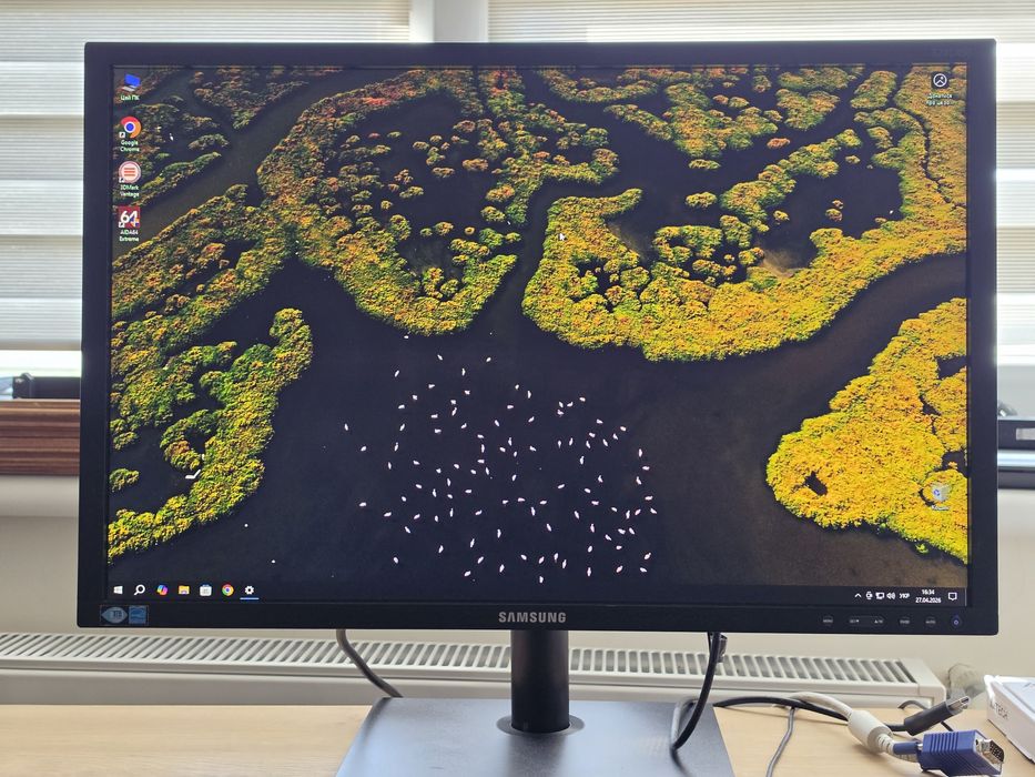 Монітор samsung 24' S24C450 dvi, vga.