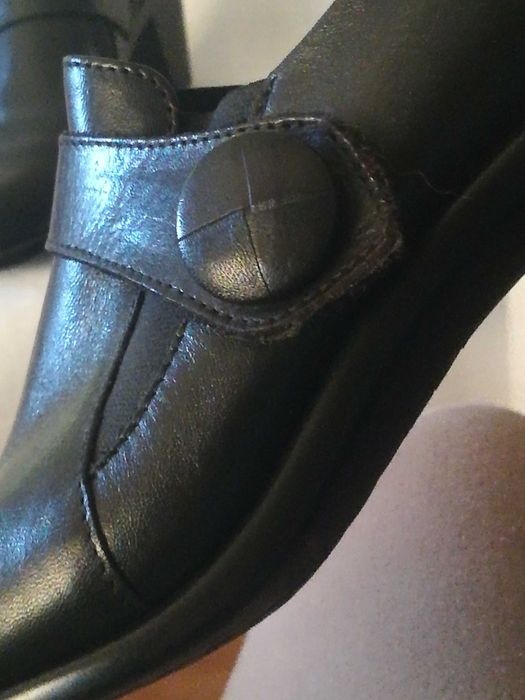 Botins de senhora novos