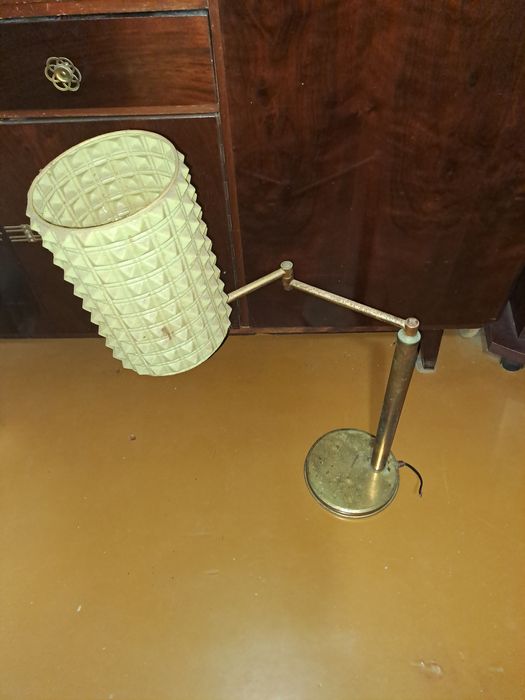 Продам торшер латунный