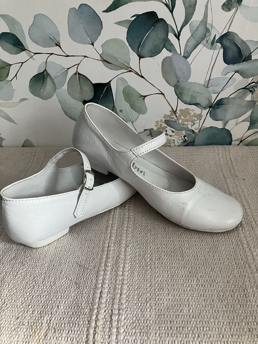 Buty dziewczęce wizytowe białe czółenka Gamabud roz.34