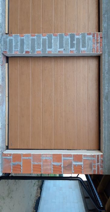 Brama garażowa segmentowa Bramy garazowe przemysłowe producent