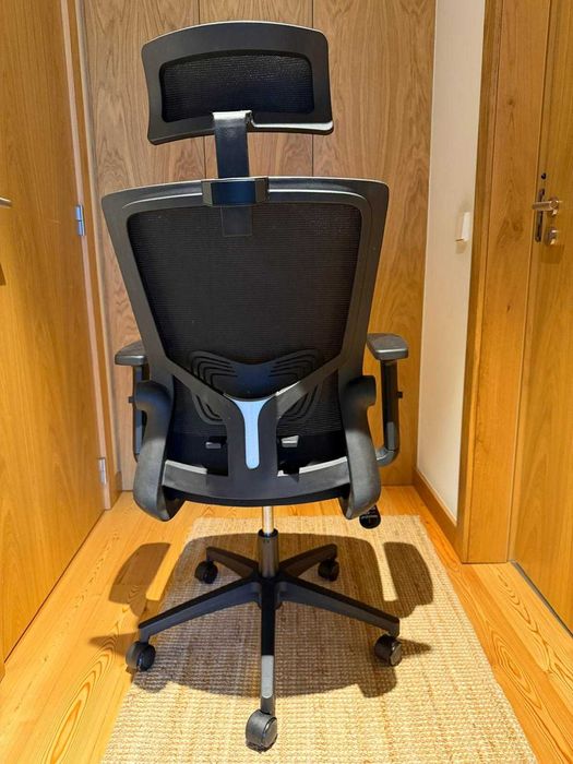 Cadeira escritório rotativa