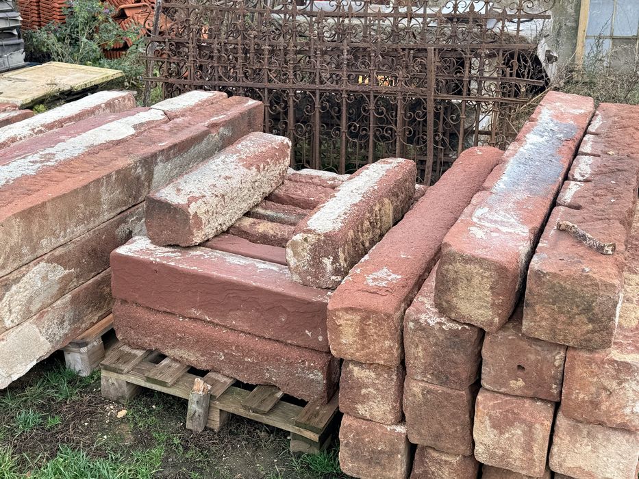 Portal okienny koryta kamienne i inne