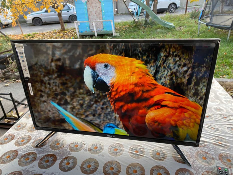 Акція Безрамкові ГОЛОСОВІ Телевизоры Xiaomi Mi 45' SmartTV 4K 2/16GB