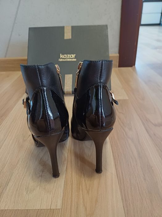 Buty na obcasie kazar