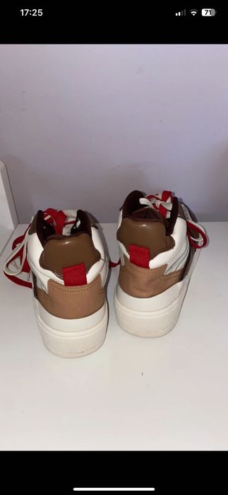 Sportowe buty do kostki