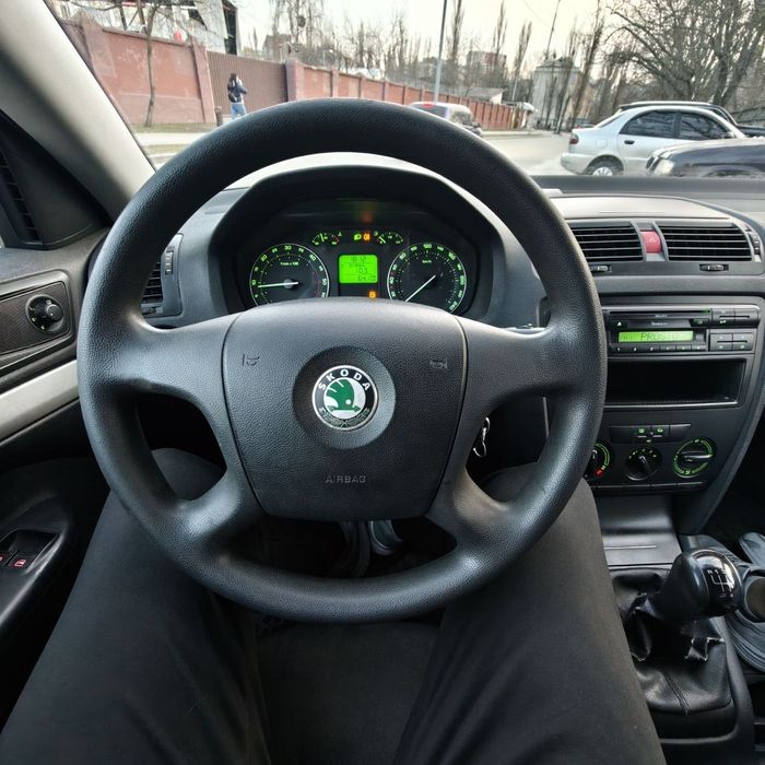 Продам Октавію А5 в Києві