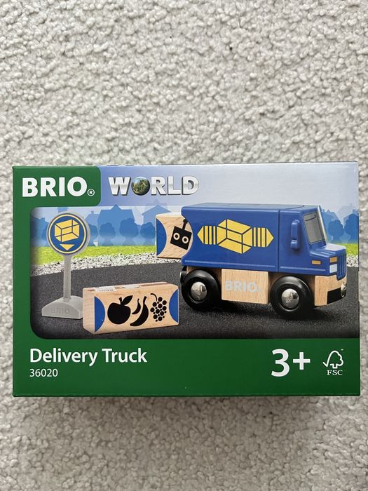 Auto kuriera Brio World 36020 samochód dostawczy