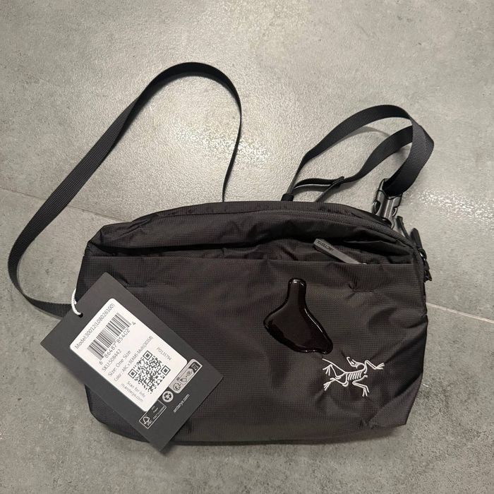 Сумка Arcteryx Heliad 6L crossbody bag — Нова (Black) Gore tex