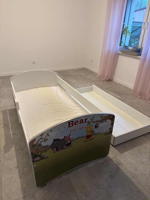 Łóżko dziecięce.