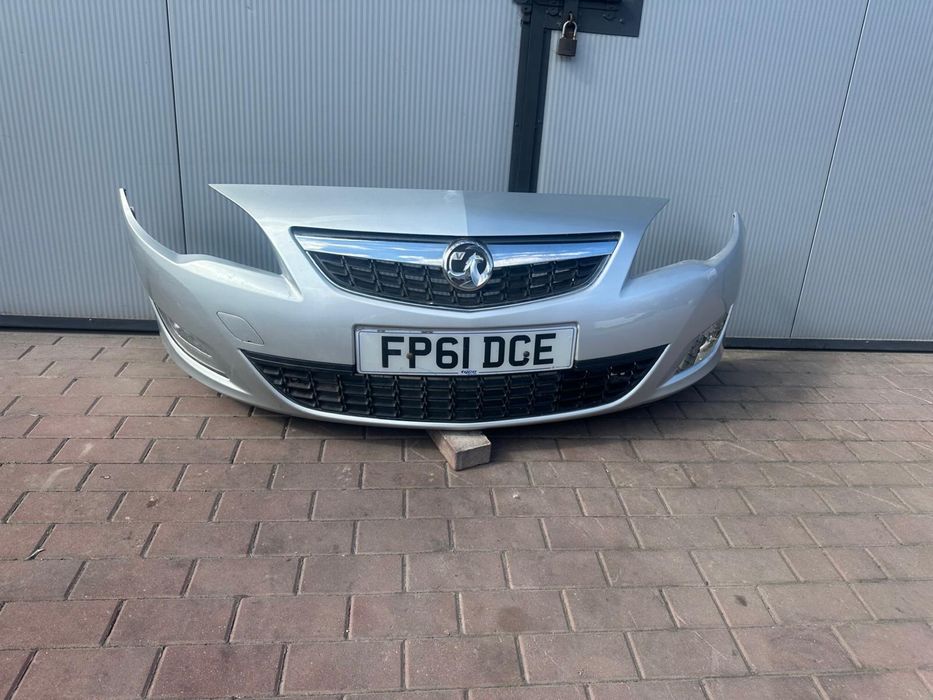 Zderzak Opel Astra J