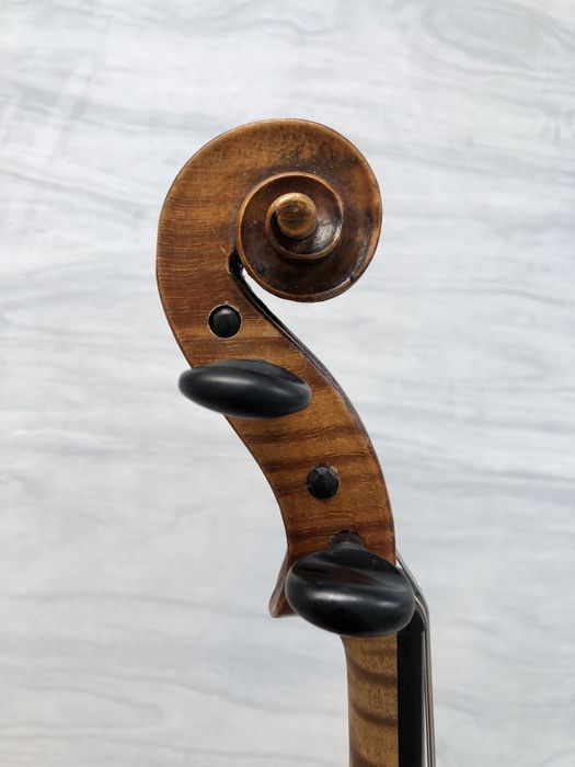 Violino 4/4 pronto a tocar