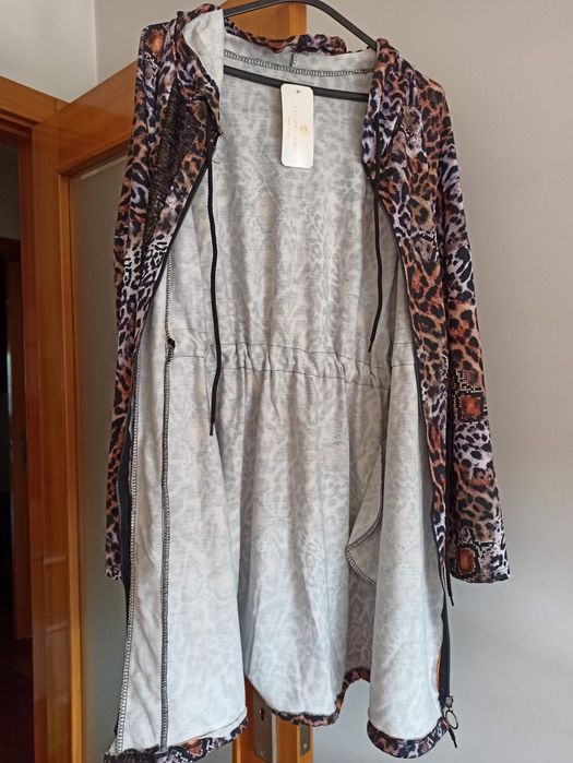 Vestido com fecho ou casaco em malha NOVO