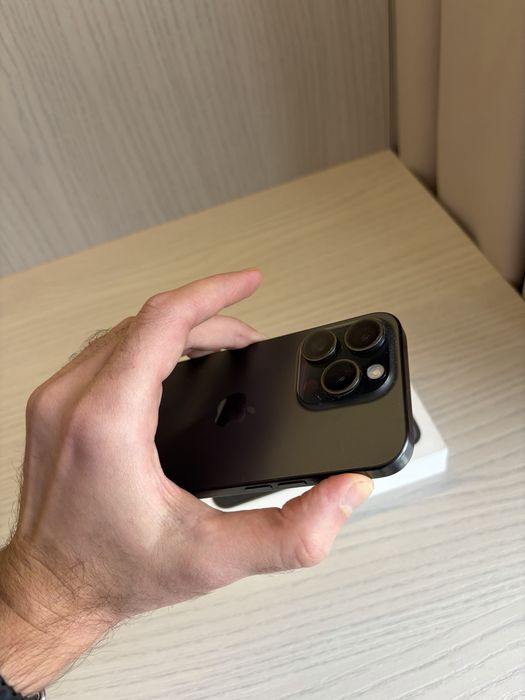 iPhone 15 Pro 256 GB | Black Titanium | Фізична SIM | Ідеальний стан