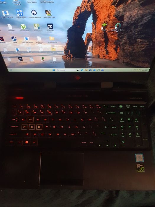 HP OMEN  gtx 1050ti 32gb ram
