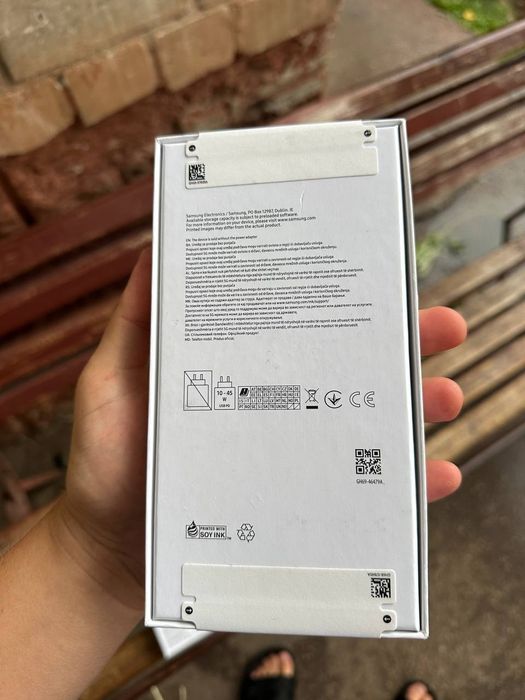 Samsung A37 8/256GB.