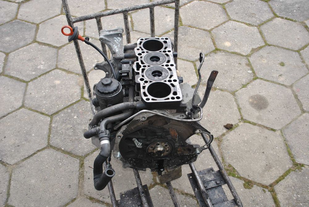 Dół silnika Audi A4 b7 2.0tdi 170km
