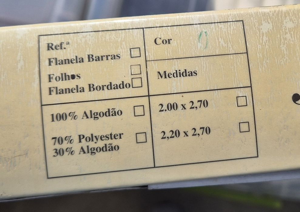 Lençóis creme e rosa
