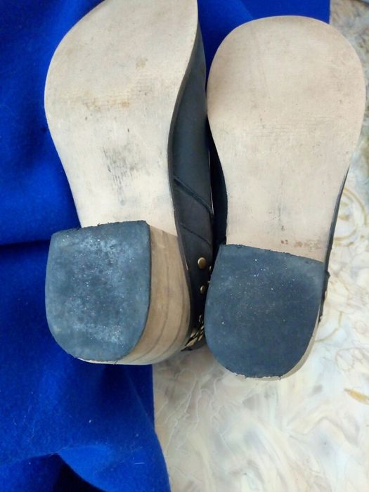 Кожаные женские сапоги VILA