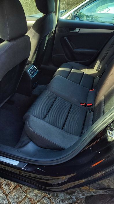 Audi A4 B8 Avant 2.0 TDI 136cv – Nacional – 110.000km – Maia