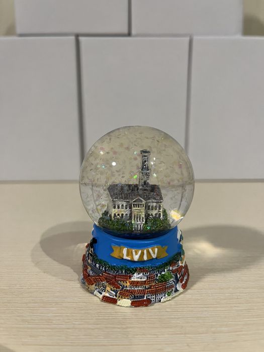 Сувенірні кулі зі снігом Львів 6,5 та 4,5 см