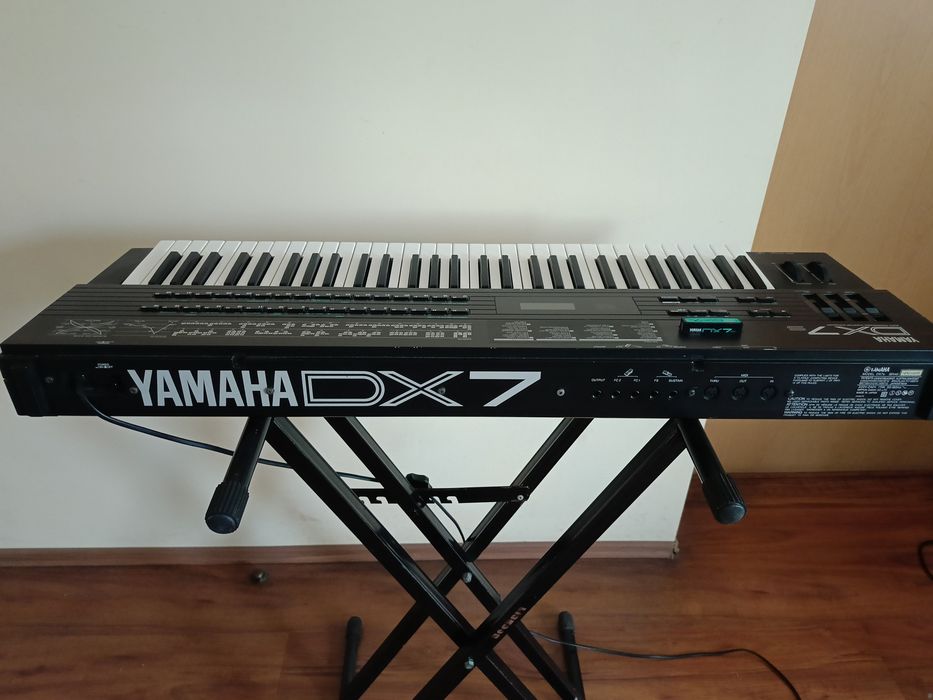 Kultowa Yamaha DX7 w idealnym stanie