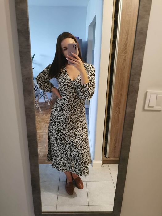 Sukienka midi w kwiaty House