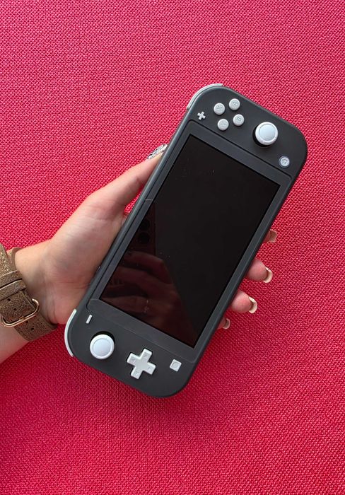Nintendo switch lite + ігри, кп 64 гб