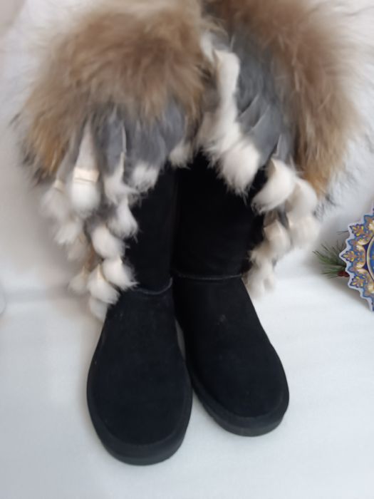Уггі з хутром єнота, 37 розмір