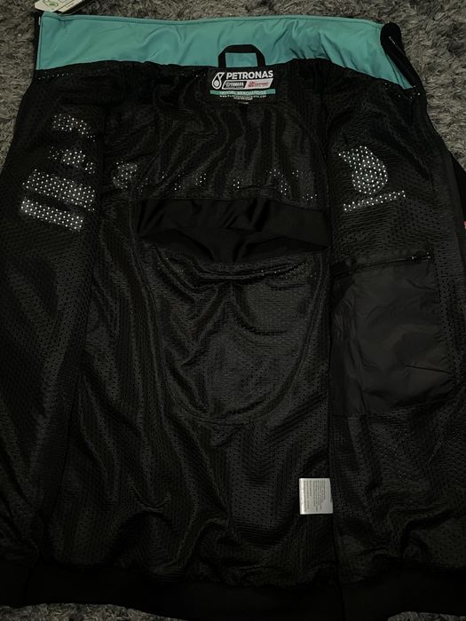 Casaco Yamaha Petronas Novo (envio a cobrança)