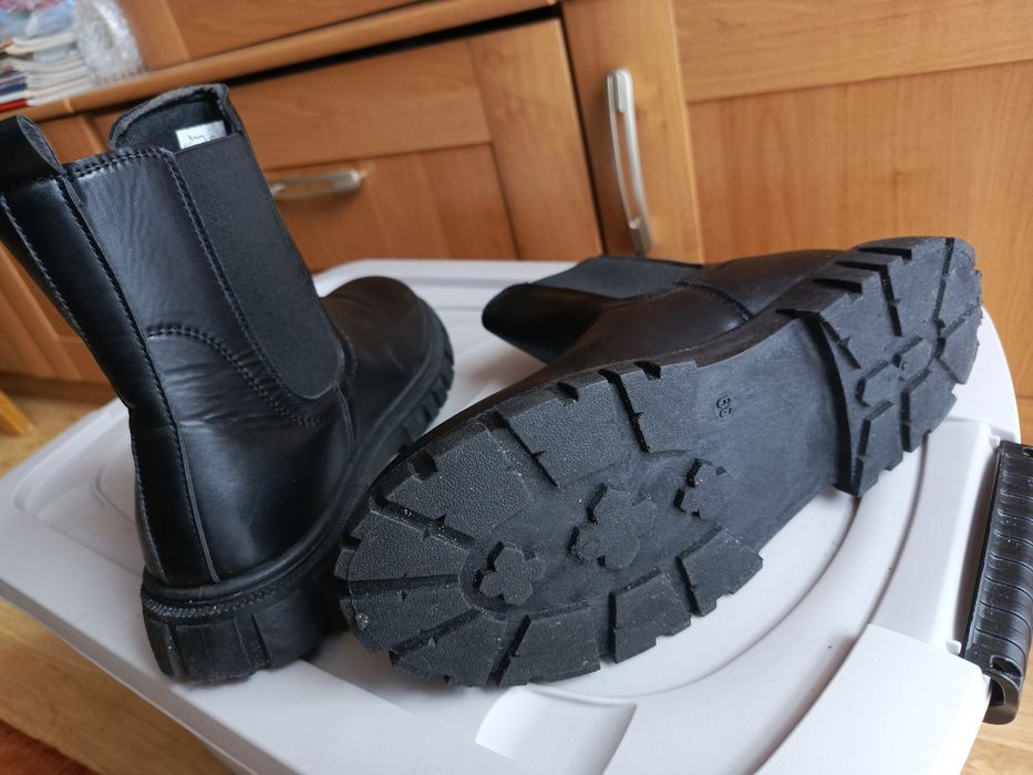 Buty czarne rozmiar 39