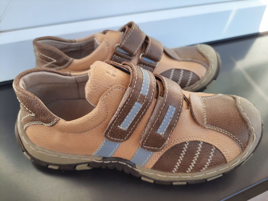 Nowe buty dziecięce na rzepy Haker, rozm.35, dł wkł.22cm