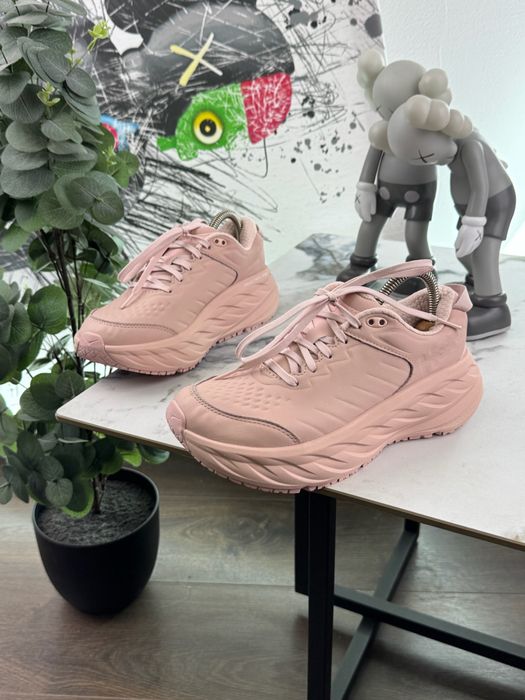 Кросівки Hoka Bondi SR 38.5 розмір Е15465