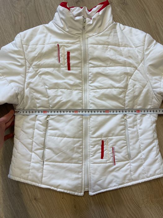 Куртка женская .