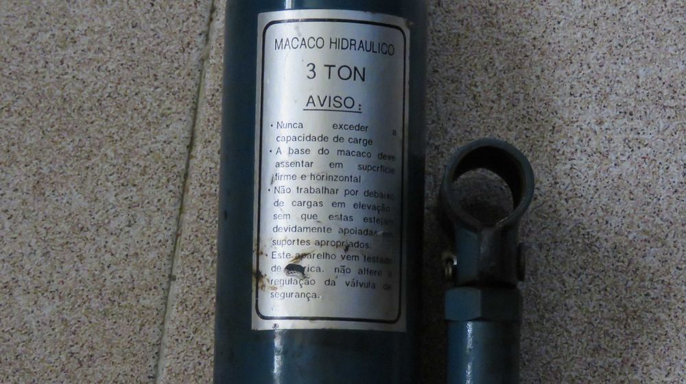 vendo macaco hidraulico de tres toneladas como novo