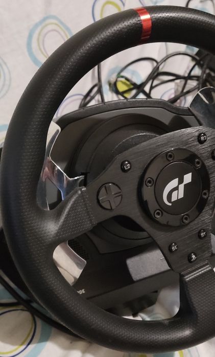 Volante T500 com pedais em alumínio