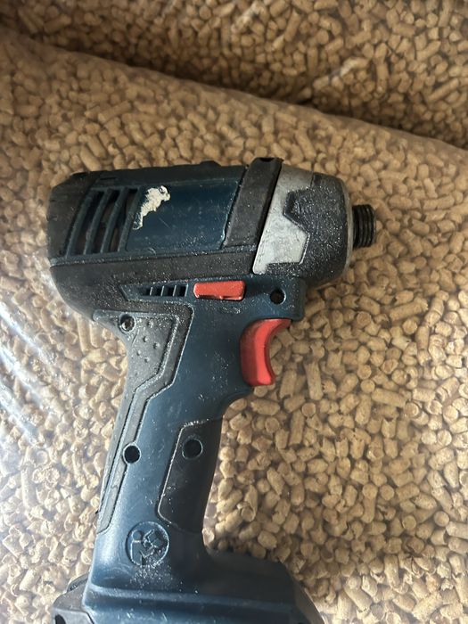 Zakretarka bosch 18v