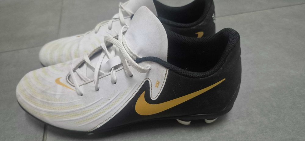 Korki piłkarskie Nike Phantom