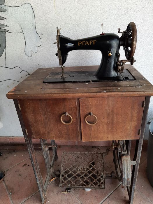 Máquina Costura Pfaff Antiga