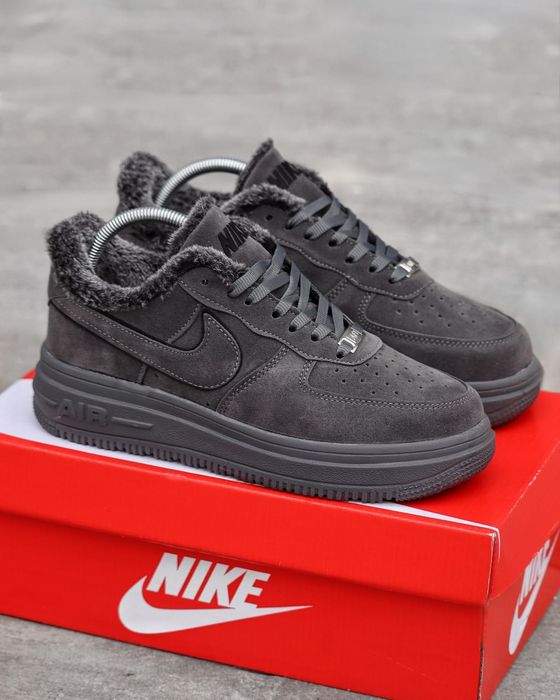 ЗИМОВІ! зимові кросівки , зимове взуття  , кроссівки на хутрі найк