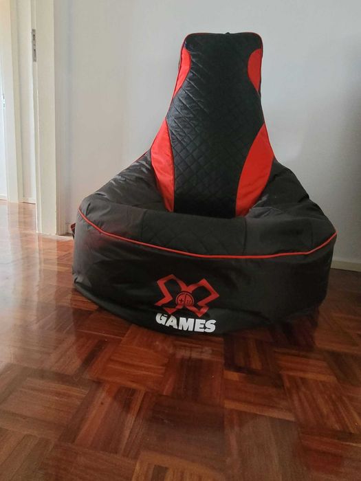 Cadeira de jogos puff, como novo.