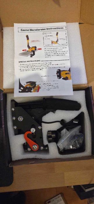 Logitech G923 TrueForce, Shifter TH8S,Handbrake – Kit Sim Racing PC/PS