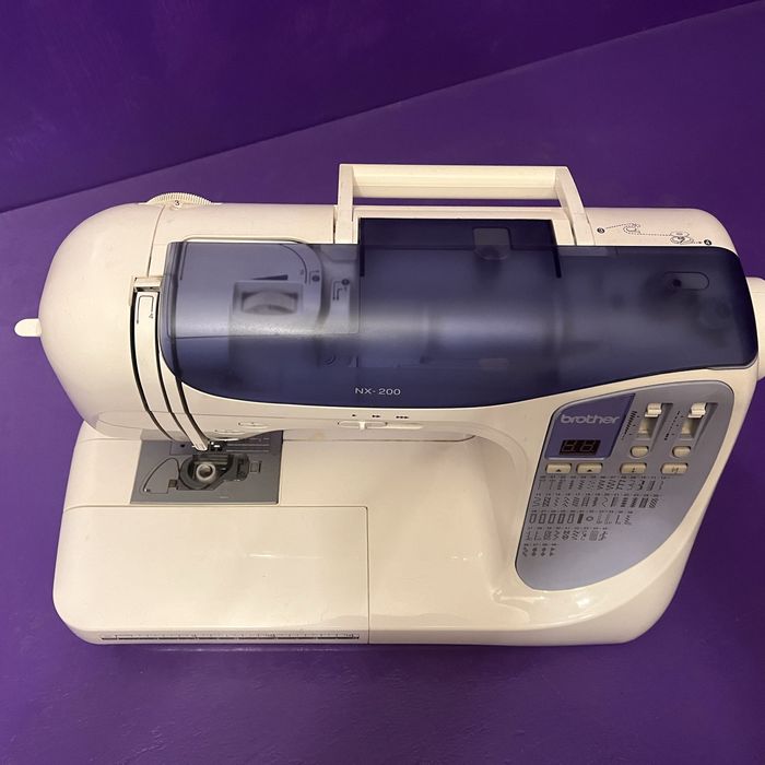 Швейная машинка Brother NX 200 компьютезированная