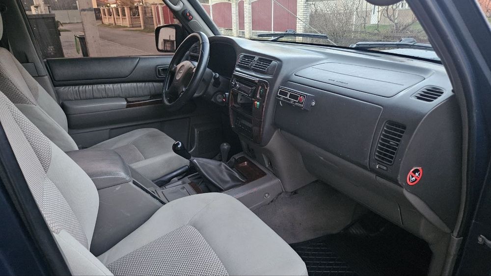 Nissan Patrol Y61