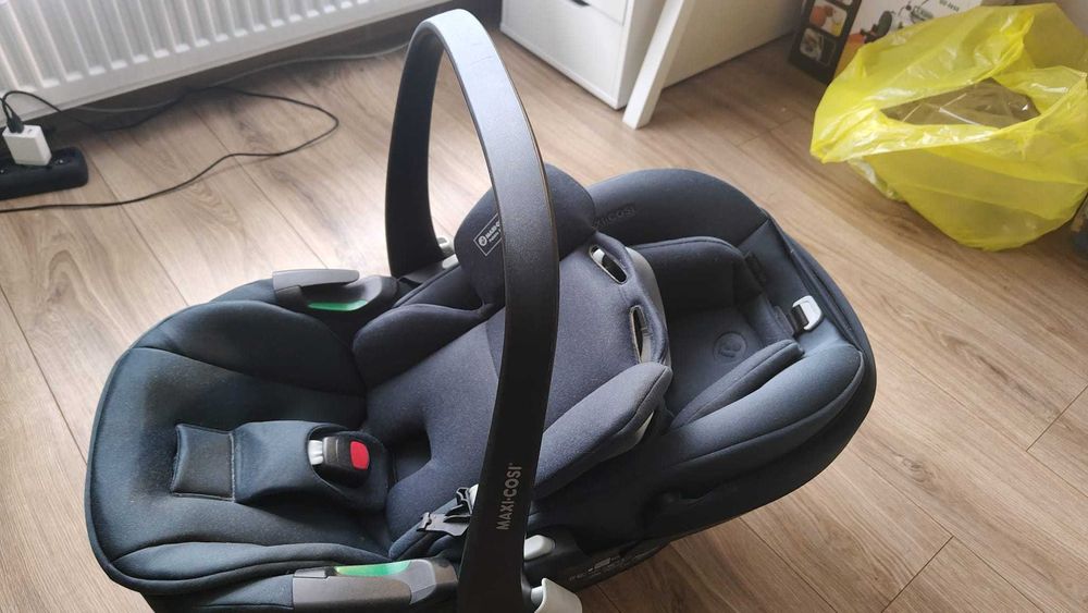 Sprzedam fotelik Maxi Cosi Pebble 360Pro