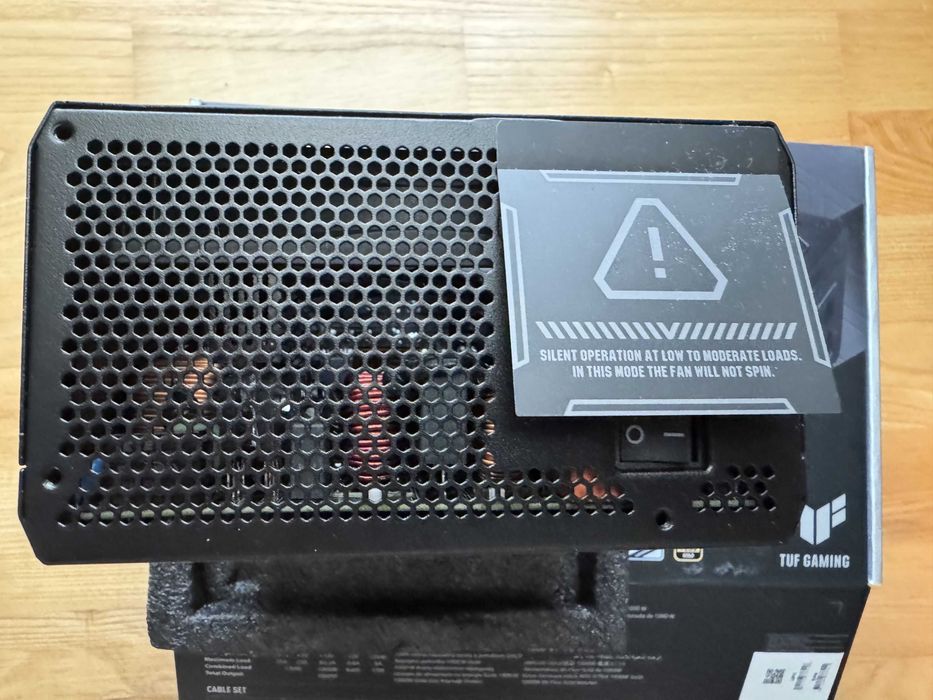 ASUS TUF-GAMING-1000G, новий на гарантії. Блок живлення для ПК.