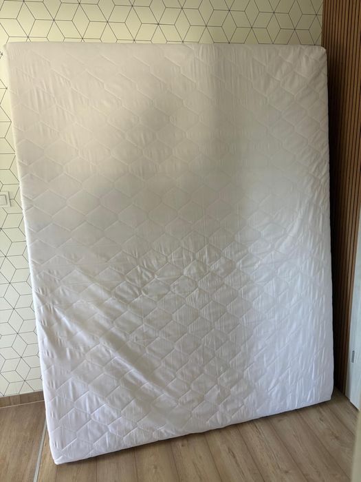 Meterac piankowy 160x200 Twardy